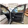 Image 37 : PARKSVILLE - 2021 VW TIGUAN SILVER 146,836 KMS AWD - D038706