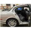 Image 40 : PARKSVILLE - 2000 JAGUAR S-TYPE SILVER 156480 KMS - BL41418