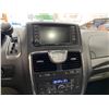 Image 53 : PARKSVILLE - 2014 CHRYSLER TOWN AND COUNTRY WHITE  235345 KMS - D231156