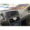 Image 54 : PARKSVILLE - 2014 CHRYSLER TOWN AND COUNTRY WHITE  235345 KMS - D231156