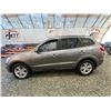 Image 23 : PARKSVILLE - 2011 HYUNDAI SANTA FE GREY 137928 KMS - P038101