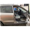 Image 36 : PARKSVILLE - 2011 HYUNDAI SANTA FE GREY 137928 KMS - P038101