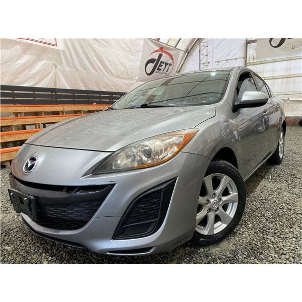 PARKSVILLE - 2011 MAZDA MAZDA3 GREY 208670 KMS - B903411