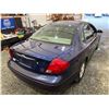 Image 16 : PARKSVILLE - 2000 FORD TAURUS BLUE 176092 KMS "NO RESERVE" - D263363