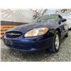 Image 2 : PARKSVILLE - 2000 FORD TAURUS BLUE 176092 KMS "NO RESERVE" - D263363