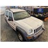 Image 10 : PARKSVILLE - 2003 JEEP LIBERTY WHITE 173625 KMS - B669714