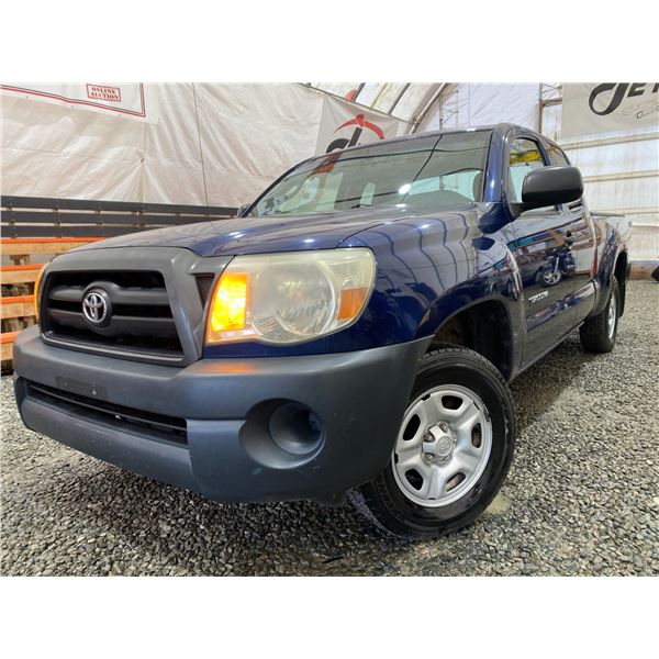 PARKSVILLE - 2005 TOYOTA TACOMA BLUE 174251 KMS - D109554