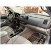 Image 38 : PARKSVILLE - 2005 TOYOTA TACOMA BLUE 174251 KMS - D109554