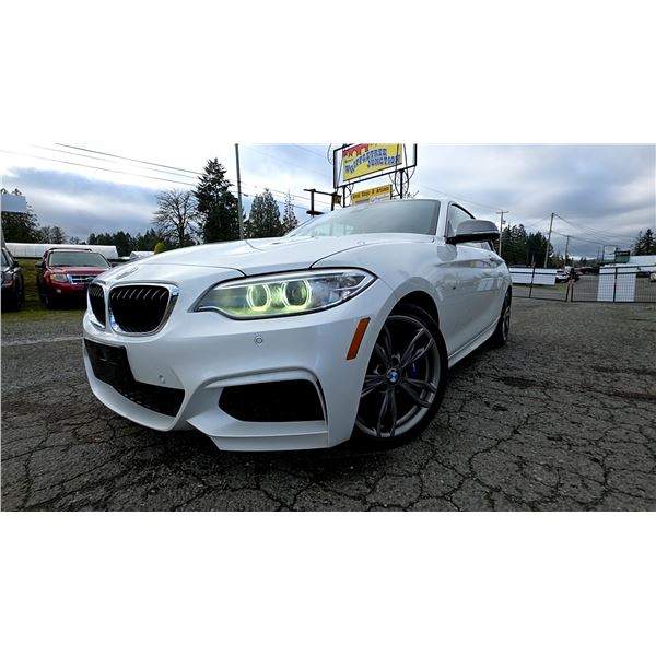 DUNCAN - 2017 BMW M240I WHITE  157725 KMS - D641601