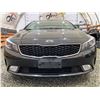 Image 5 : PARKSVILLE - 2017 KIA FORTE BLACK 147078 KMS - B704751
