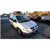 Image 4 : DUNCAN - 2002 DODGE CARAVAN SILVER 340183 KMS "NO RESERVE" - D602970