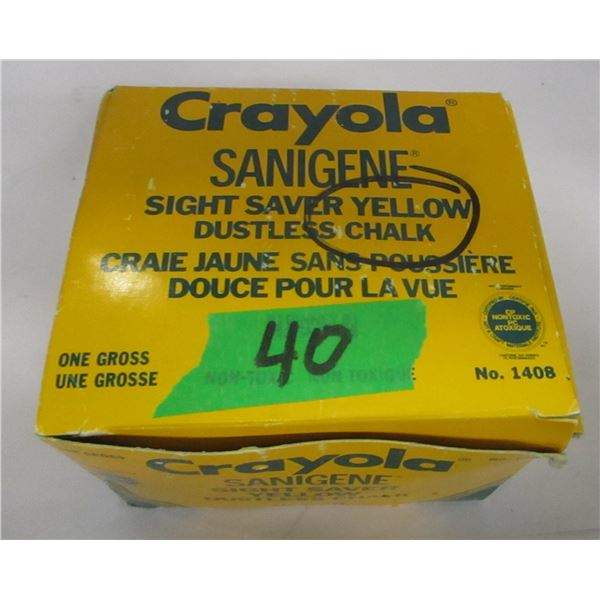 BOX C/W YELLOW DUSTLESS CHALK