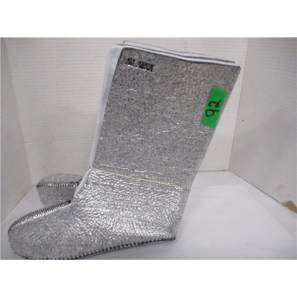 NEW:  FELT LINERS (SIZE 6)