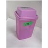 Image 2 : TUPPERWARE STORAGE CONTAINER