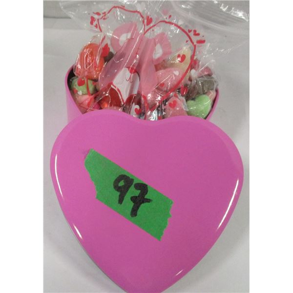HEART STYLE TIN C/W CHOCOLATE & MIXED CANDY