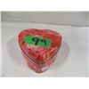 Image 4 : SMALL HEART TIN WITH CHOCOLATE & MIXED CANDY