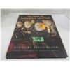 Image 2 : HOUSE OF WOODEN SANTA BOOK