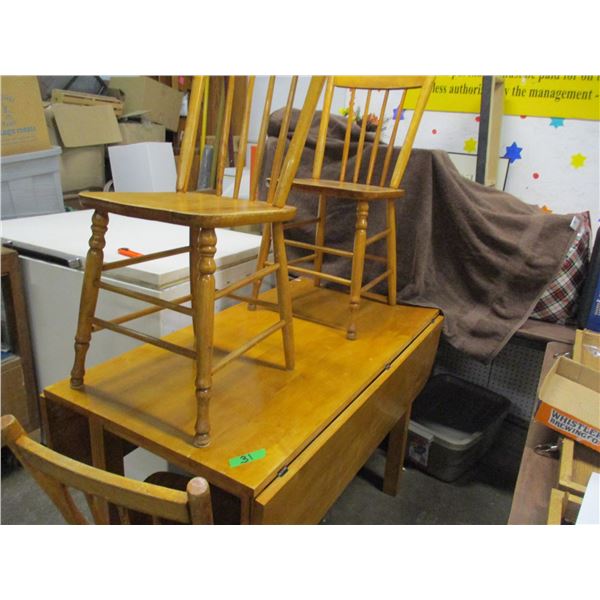 ESTATE:  WOODEN MAPLE DROP LEAF TABLE C/W 3 CHAIRS