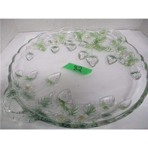 15" PLATTER WITH STRAWBERRY DESIGN