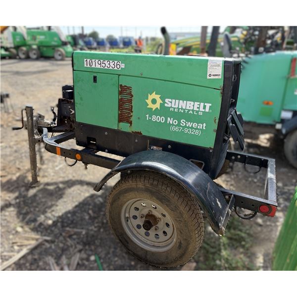(10195336) 2019 Miller Trailblazer Model 325 Diesel Welder (Starts & Runs - See Video)