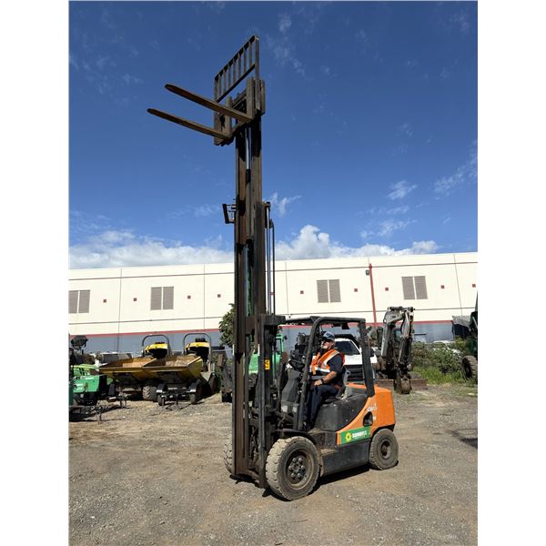 (941545) 2016 Doosan Model D30S-7 Forklift (Runs & Lifts - See Video)