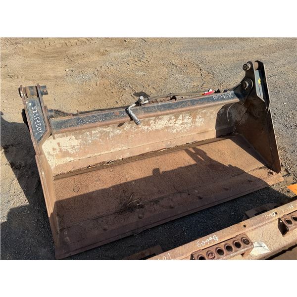 (10273585) CAT 3-in-1 Skidsteer Bucket (Needs Repair)
