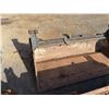 Image 4 : (10273585) CAT 3-in-1 Skidsteer Bucket (Needs Repair)