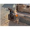 Image 9 : (10273585) CAT 3-in-1 Skidsteer Bucket (Needs Repair)