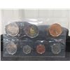 Image 2 : 4 Uncirculated Canadian Coin Sets1989, 90, 01, 09