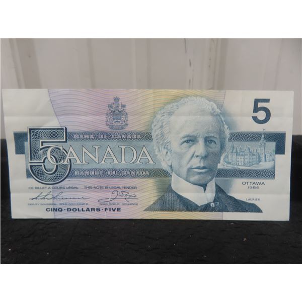 1986 Canadian $5 bill, crisp
