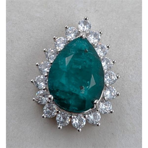 3.1 ct Certified Silver Emerald gemstone Pendant ($4,581 Appraisal)