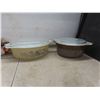 Image 3 : 4 Pyrex Mixing Bowls, Covered Casserole Dishes, and Old Country Roses Formal Cookware With Lid