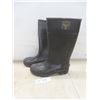 Image 1 : Steel-Toe Rubber Boots, Size 10 (New or Store Return)