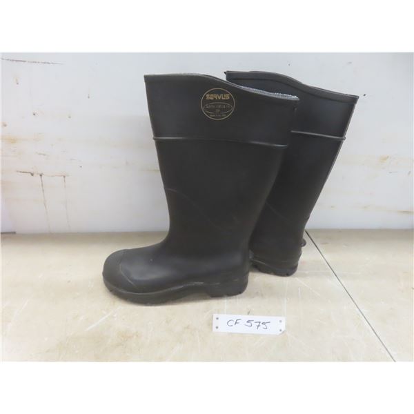 Steel-Toe Rubber Boots, Size 5 (New or Store Return)