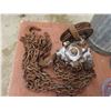 Image 5 : 3 Galvanized Gas Containers With Vintage Chain and Pulley