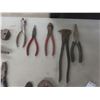 Image 6 : Hand Tools Lot: Snips, Pliers, Wire Cutters, Bolt Cutters, and More