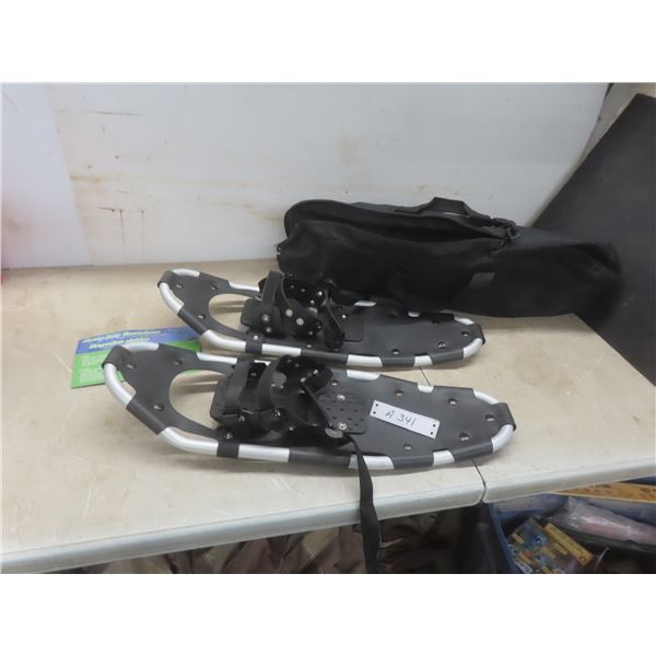 Heavy-Duty Snowshoes With Carrying Bag