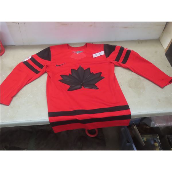 2022 Nike Team Canada Olympic Hockey Jersey Mens Small