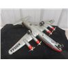 Image 6 : 1960s American Airlines Tin Toy Airplane by Line Mar Toys, 19.5" Wingspan