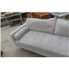 Image 5 : Modern Couch - 90"