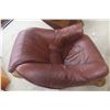 Image 11 : Leather/Leather-Style Living Room Chair and Love Seat, 60" Wide