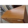 Image 3 : Dresser, 47" x 48" x 20"