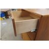Image 4 : Dresser, 47" x 48" x 20"