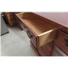 Image 4 : Desk, 31" x 48" x 18"