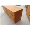 Image 2 : Oak Dresser, 6 Drawer, 29-1/2" x 72" x 20"