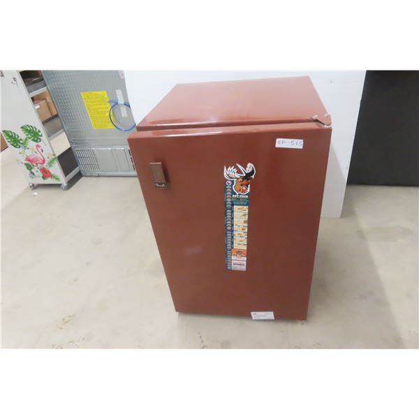 Wood Bar Fridge and Freezer, 33" x 22" x 23"