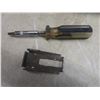 Image 6 : Tool Pouch & Porter Cable Powered Tiger Saw