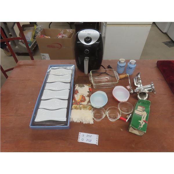 Proctor Silex Air Fryer, 5 Pyrex Dishes, Enoking Cake Pan, Meat Grinder, Delphite Blue Glass Salt a