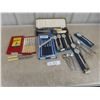Image 1 : 3-Piece Carving Set, Hopkinson Cutlass, 8-Piece Knife Set With Original Box, Steak Knives, Wilton F