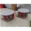 Image 4 : 7-Up Cardboard Coasters, Ritz Soup Bowls, Photo Frame, 2 Rickards Glasses, Beer Mug, Coke Glass